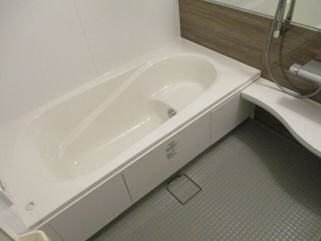バス・シャワールーム　浴室