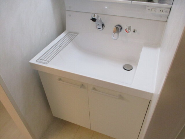 洗面設備　洗髪洗面化粧台