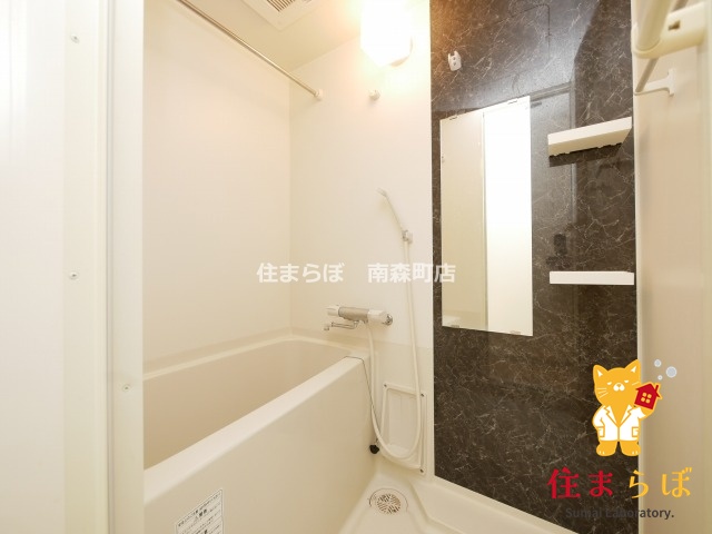 バス・シャワールーム　「見た目じゃなく、心に“しっくりくる”を大切に。」