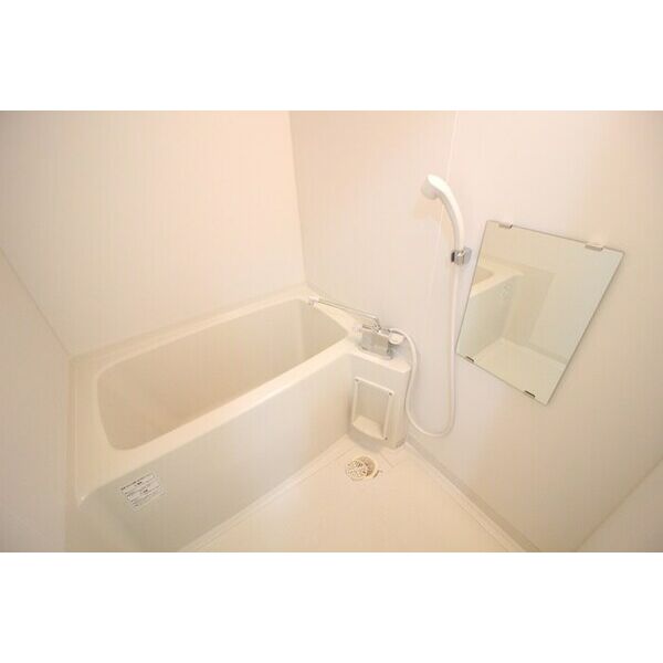 バス・シャワールーム　別室の参考写真です。※現況優先