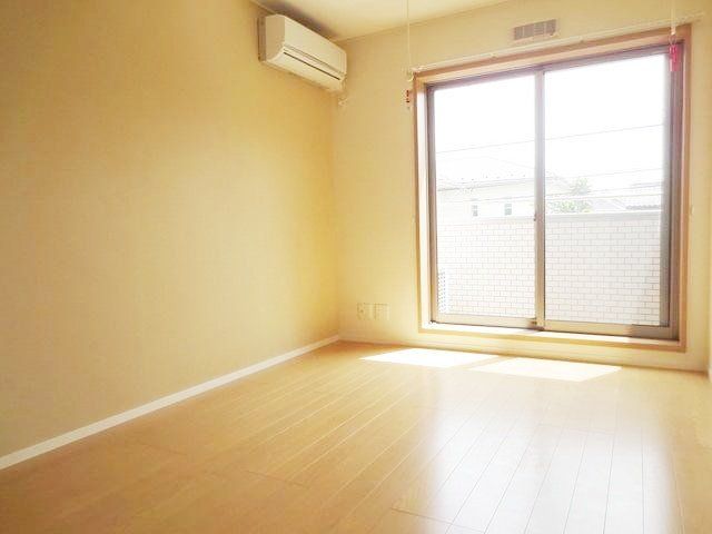 居室・リビング　★広々居室★