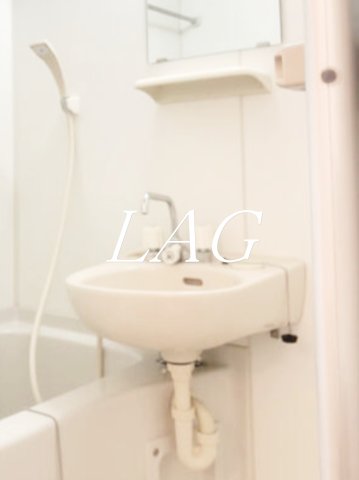 洗面設備　洗面台です。