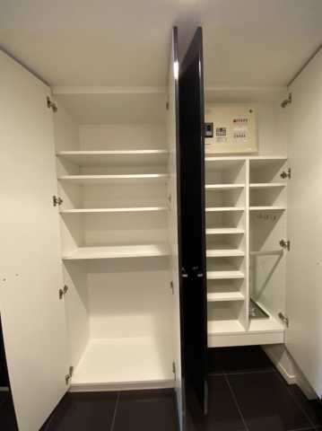 収納　レジディアタワー上池袋