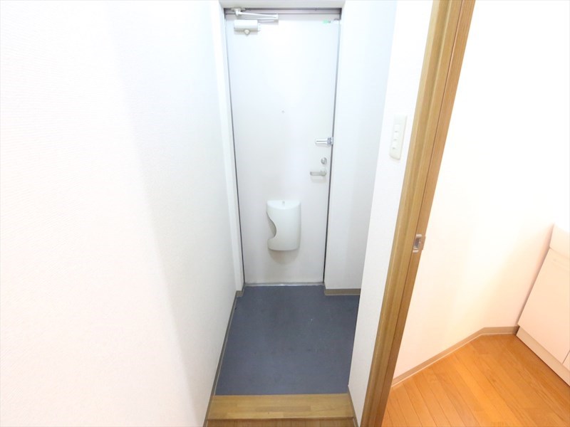 玄関　玄関　シューズボックス付