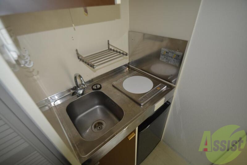 キッチン　一口ＩＨコンロが備え付けられています。