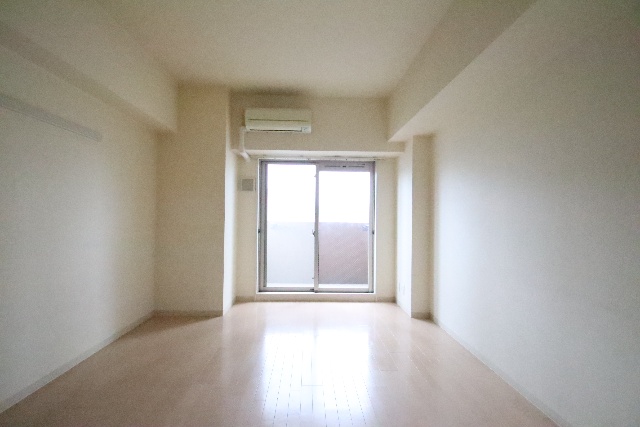 居室・リビング　※別室の参考写真の為、現況優先です。