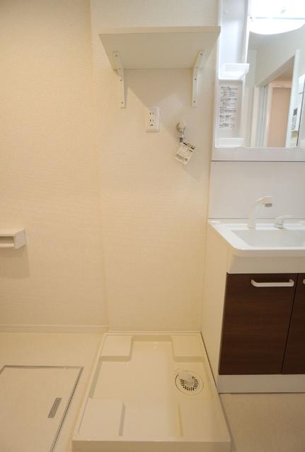 その他設備　設備　洗濯機置場※同物件・同仕様画像