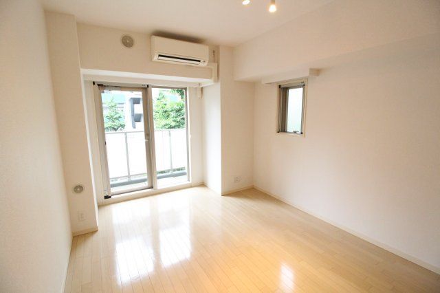 居室・リビング　feeth駒込六義園　豊島区駒込1