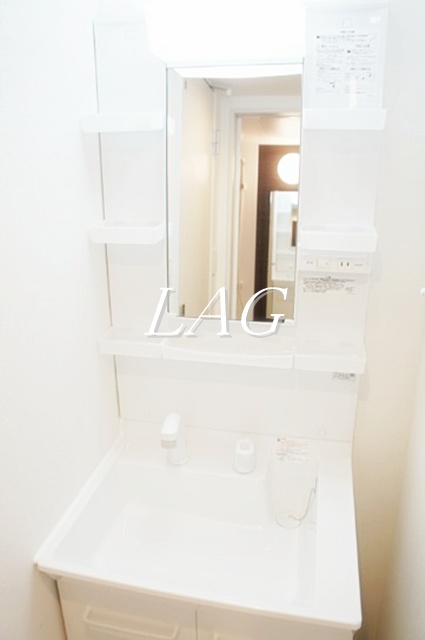 洗面設備　独立洗面台です。