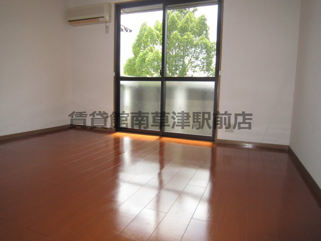 居室・リビング　同仕様写真