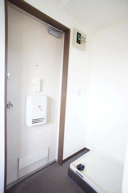 玄関　すっきりシンプルな玄関スペースです！