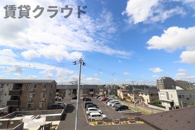 眺望　洗濯物もよく乾きそうな、陽当たり良好なバルコニーです！