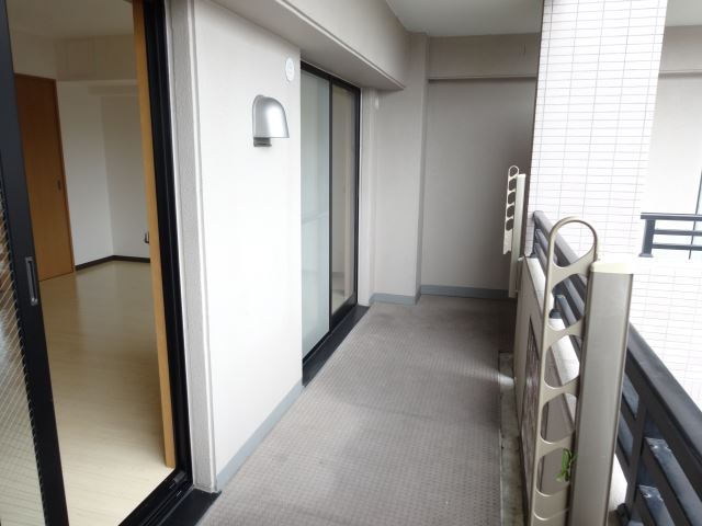 バルコニー　ベランダ