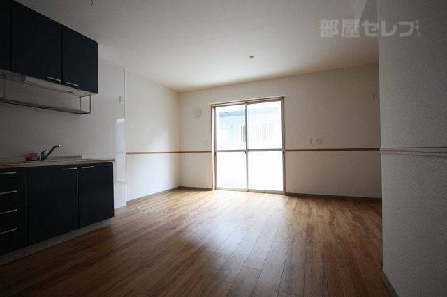 居室・リビング　ＬＤＫ広々１２帖