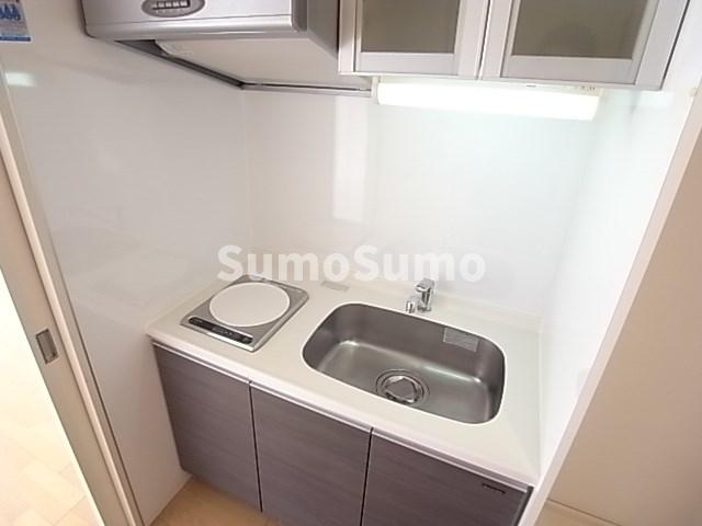 キッチン　コンパクトなキッチンで掃除もラクラク