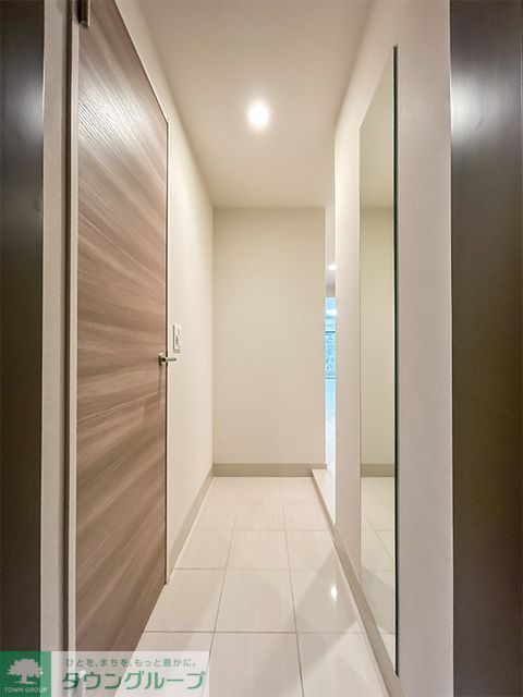 玄関　※写真は同タイプ住戸です。