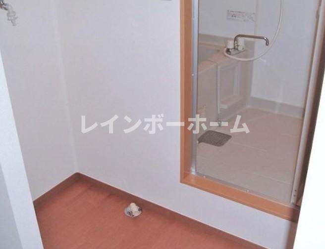 バス・シャワールーム　落ち着いた空間のお風呂です