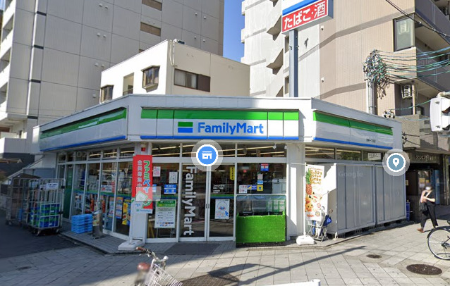 コンビニ　ファミリーマート新栄１丁目（コンビニ）まで326m