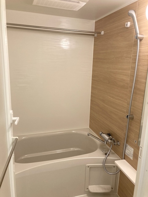 バス・シャワールーム　※写真は同タイプ住戸です。