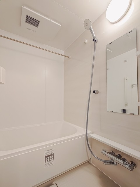 バス・シャワールーム　※写真は同タイプ住戸です。