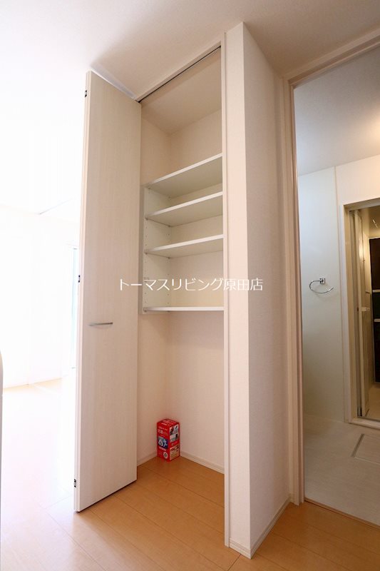 収納　202号室写真