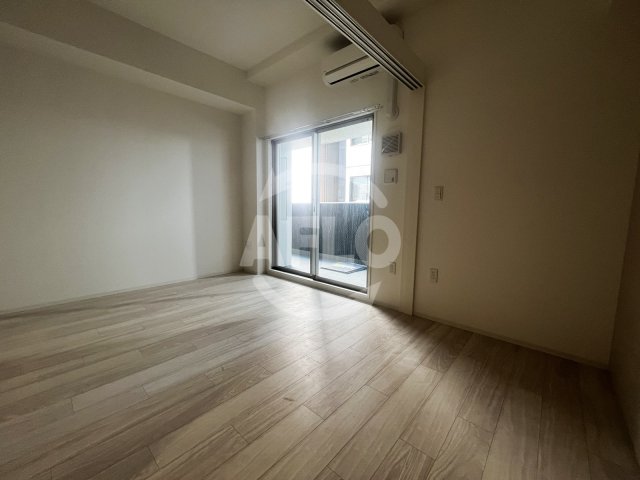 居室・リビング　セレニテフラン谷町四丁目　リビング