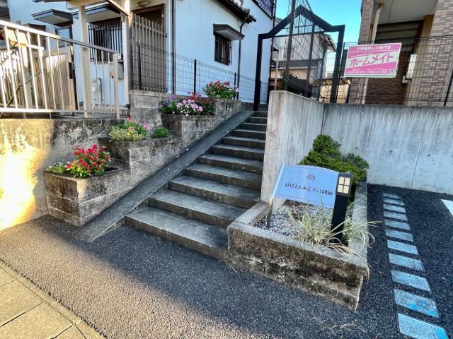 エントランス　外観写真（昼）