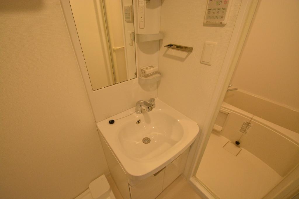 洗面設備　洗髪洗面化粧台