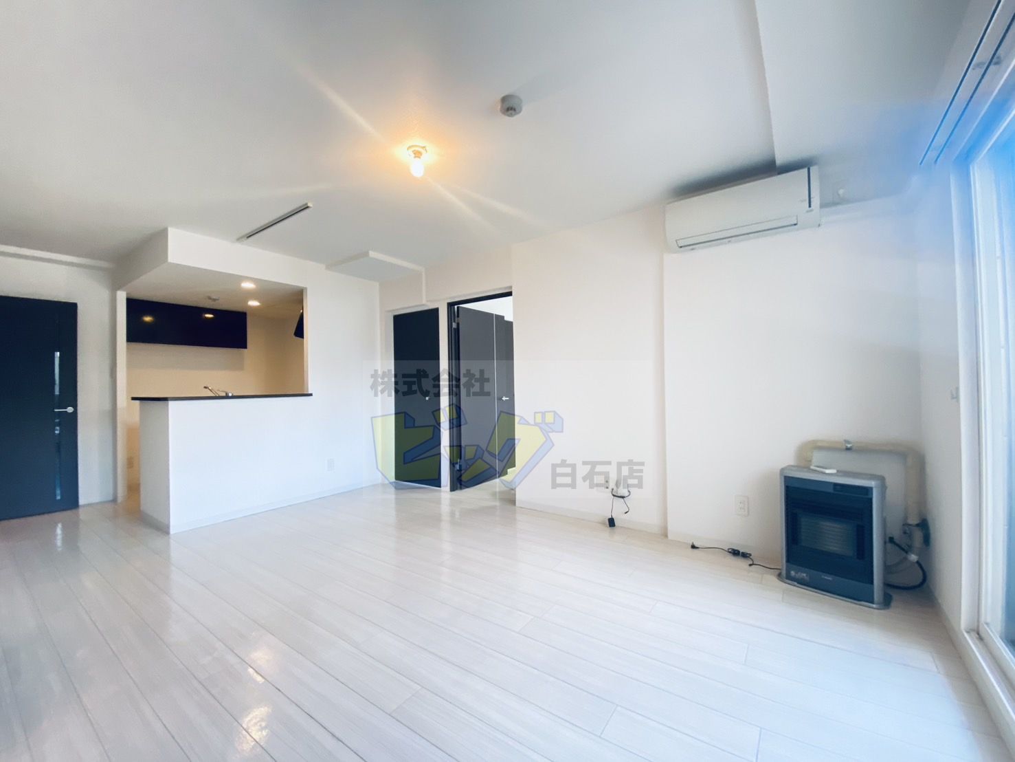 居室・リビング　使いやすい広々としたリビングです♪