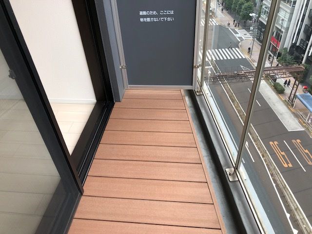 バルコニー