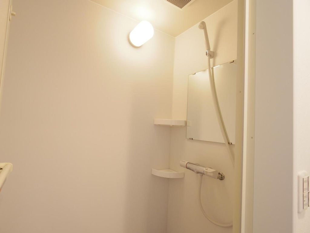 バス・シャワールーム　シャワールーム