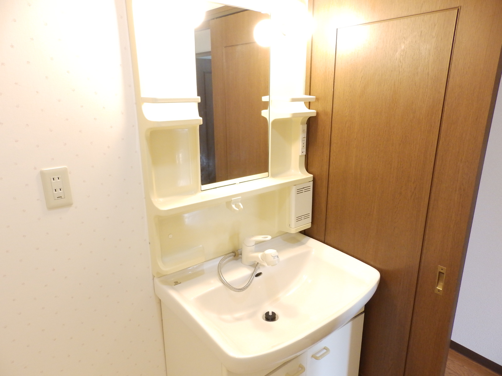 洗面設備　独立洗面台