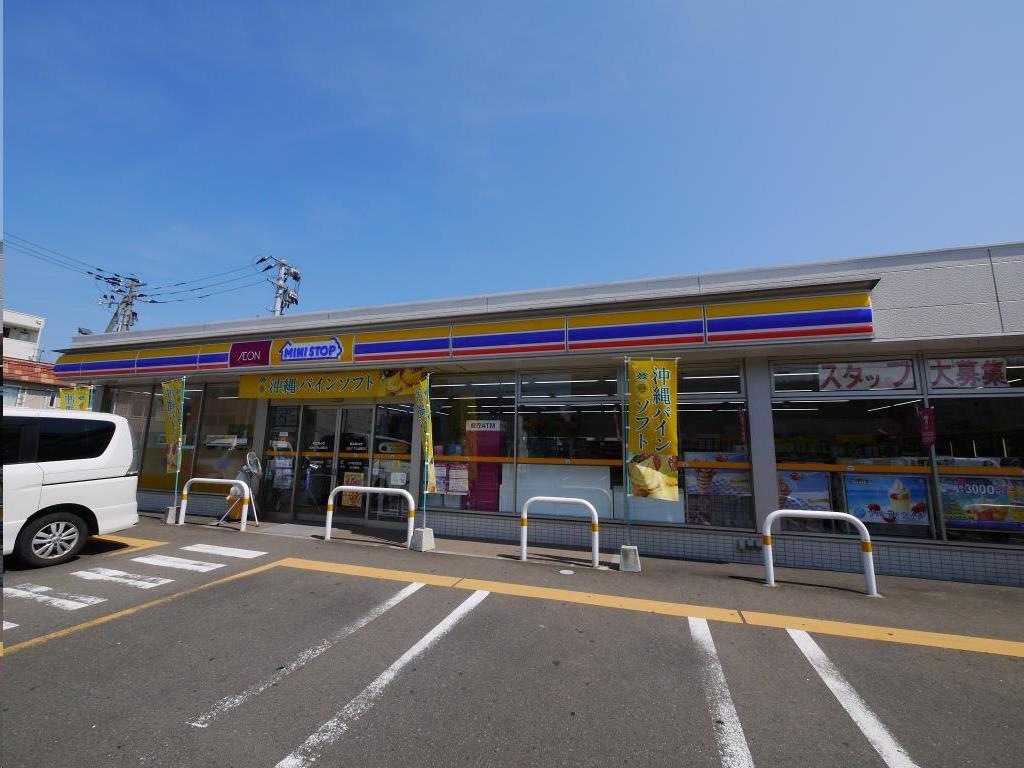 コンビニ　ミニストップ仙台八木山緑町店（コンビニ）まで184m