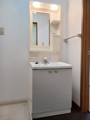 洗面設備　忙しい朝には欠かせない洗面所です