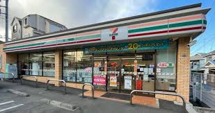 コンビニ　セブンイレブン 横浜大久保3丁目店（コンビニ）まで424m