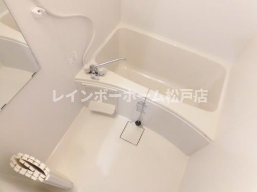 バス・シャワールーム　日々の疲れを癒すお風呂付です