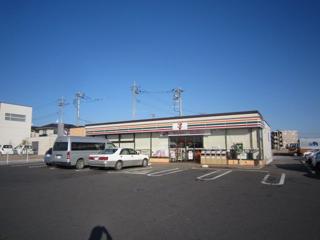 コンビニ　セブンイレブン（コンビニ）まで290m