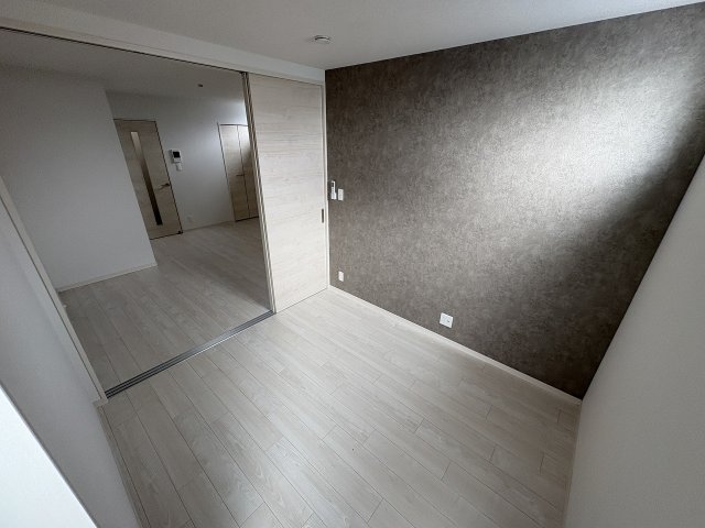 その他部屋・スペース　落ち着いて過ごせるお部屋なので、寝室にいかがでしょうか