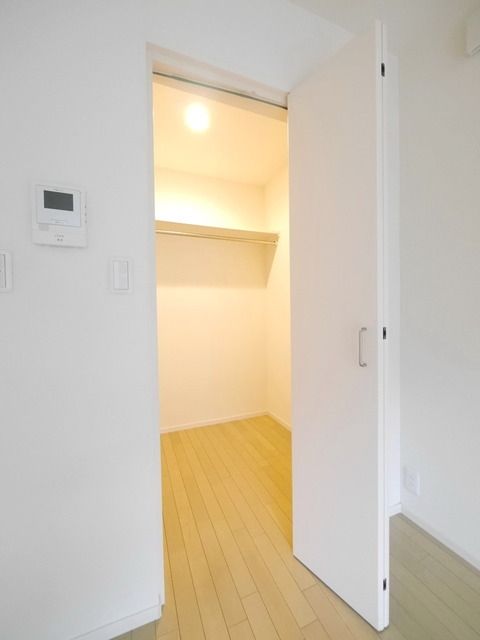 収納　★荷物が多い人も安心のウォークインクローゼット★