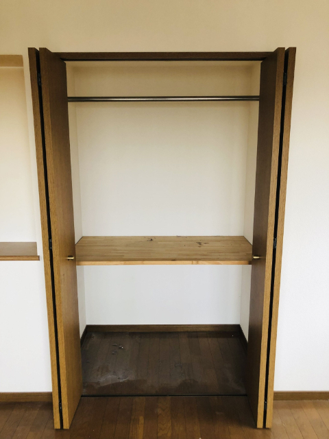 収納　クリーニング前です