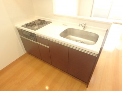 キッチン　※同タイプ他部屋の内装写真です。