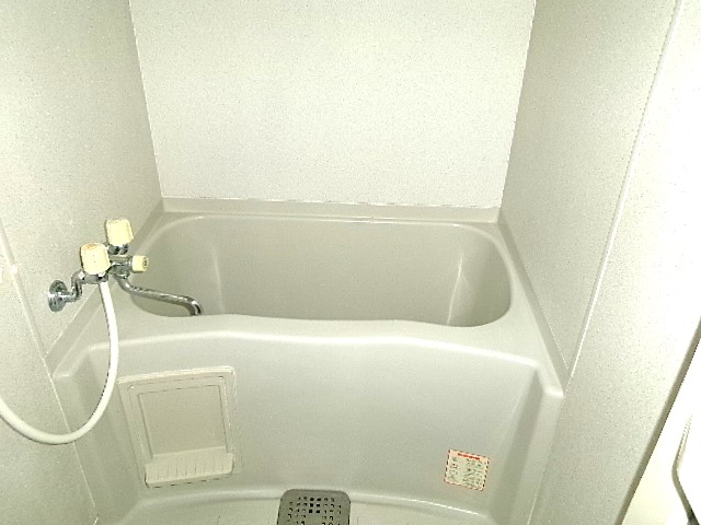 バス・シャワールーム　※別のお部屋の写真です。現況を優先させていただきます。