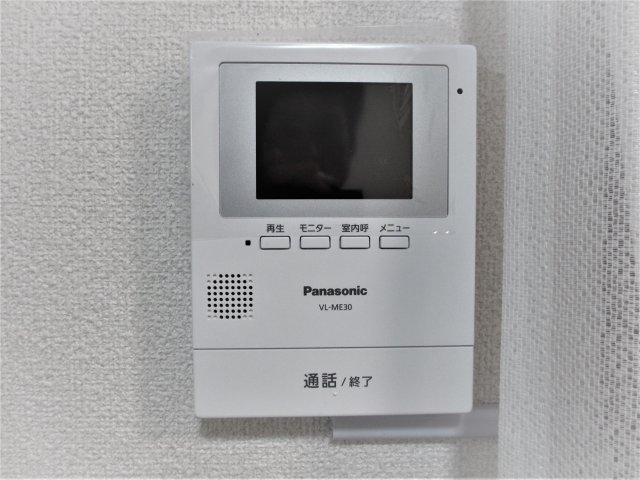 セキュリティ　TV付きモニタフォン。留守でも録画してくれるので安心です