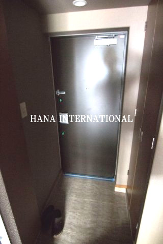 玄関　反転タイプのお部屋の写真です