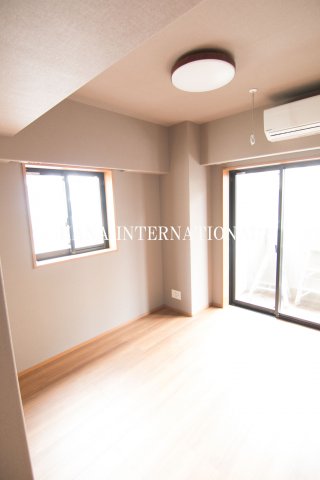 その他部屋・スペース　反転タイプのお部屋の写真です