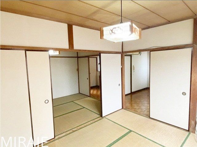 居室・リビング　収納