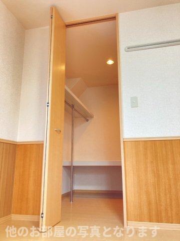 収納　ウォークインクローゼット