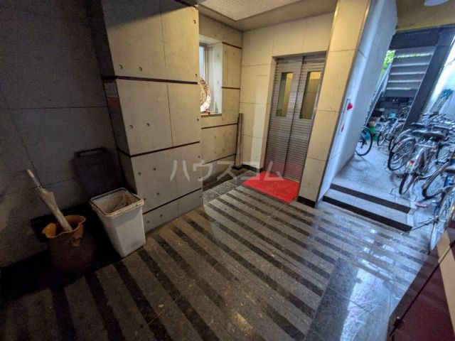 ロビー
