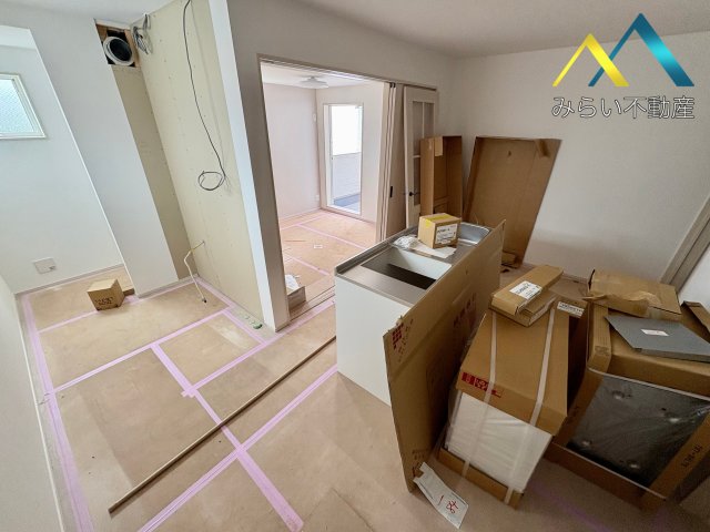 居室・リビング　自社撮影写真　建築中
