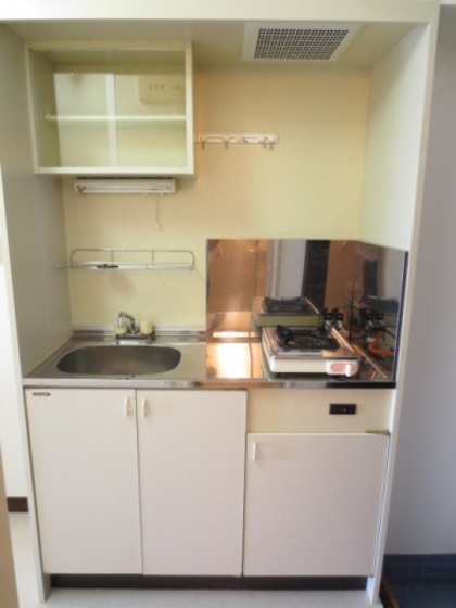 キッチン　※別部屋の写真です